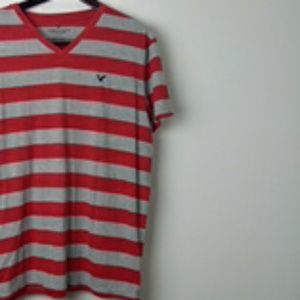American Eagle Mens XL V Neck Shirt